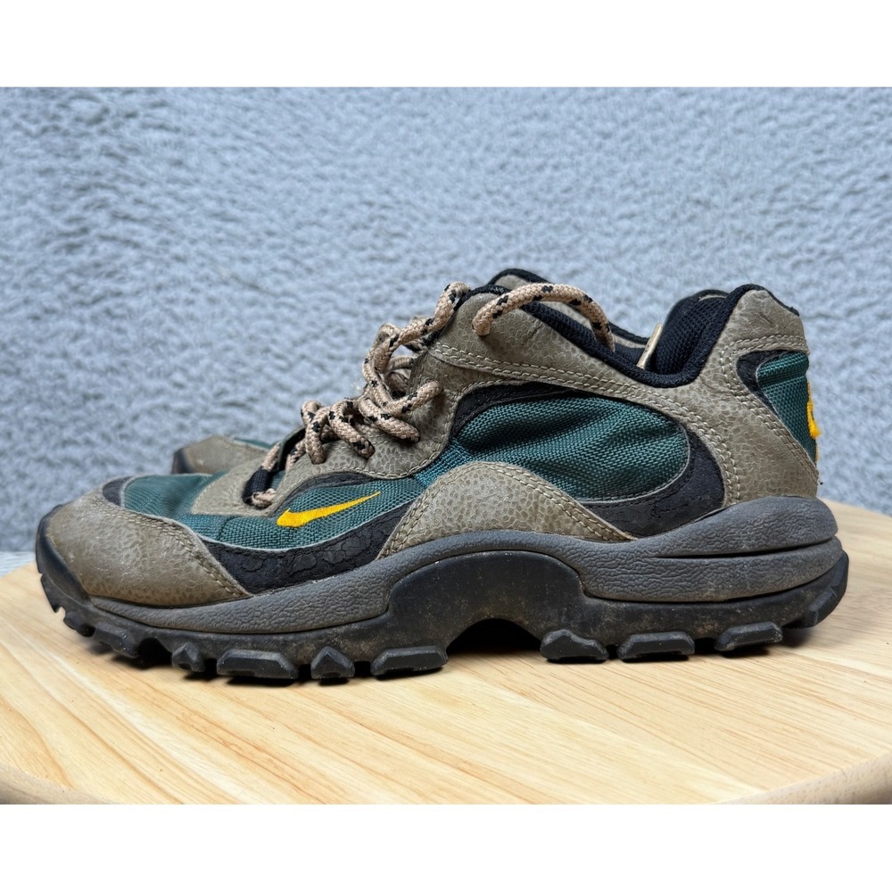 Vintage Nike ACG Trail Run Air Low Top Hiking Boots Brown Outdoors Women's 6.5